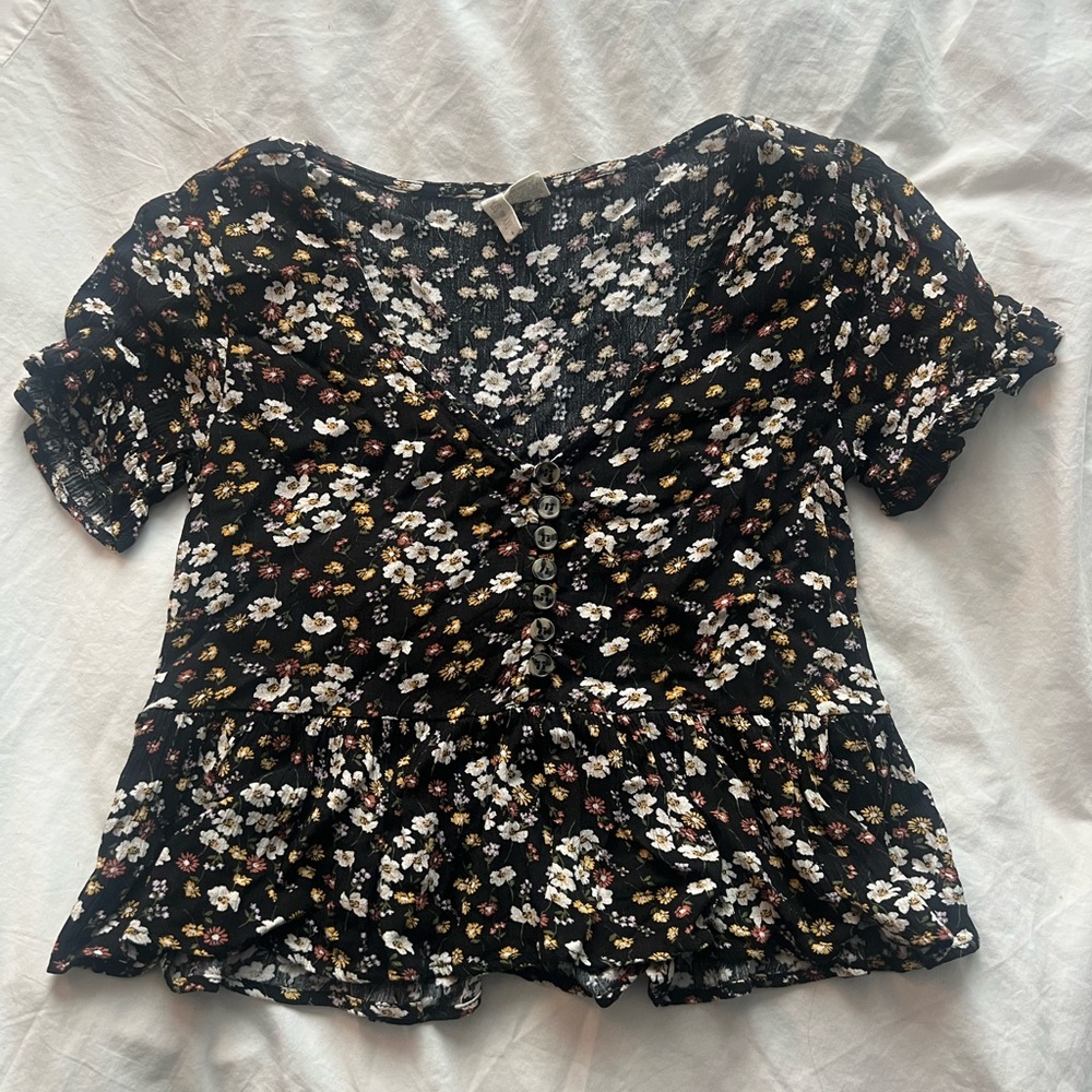 floral v-neck flowy shirt